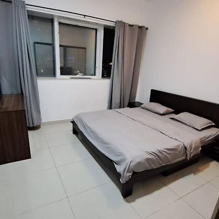 2 Bedroom With 4 King Size Beds Dubai Buitenkant foto