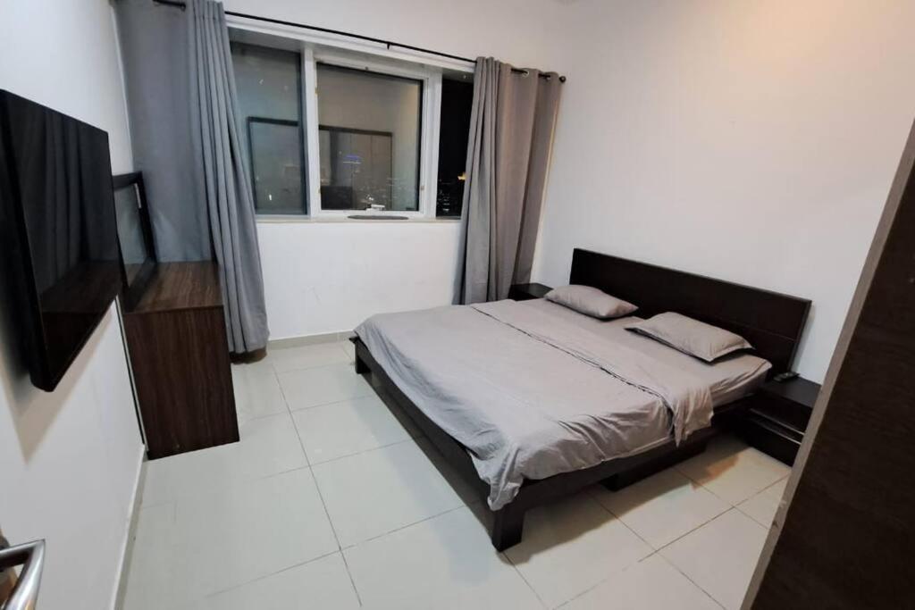 2 Bedroom With 4 King Size Beds Dubai Buitenkant foto